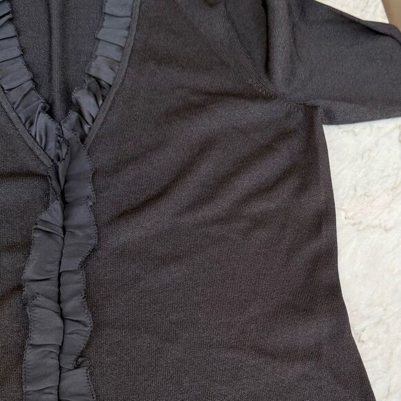 Ann Taylor vintage silk blend shimmery black cardigan hook/eye closure ruffle M - Picture 4 of 7